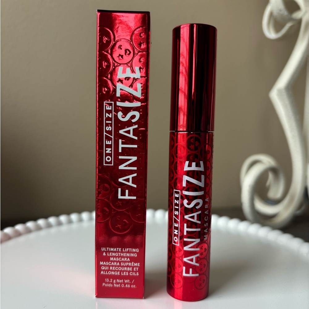 ONE/SIZE Fantasize Mascara